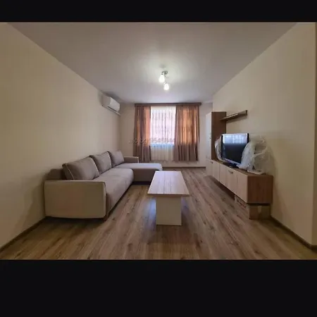 Grand Apartment